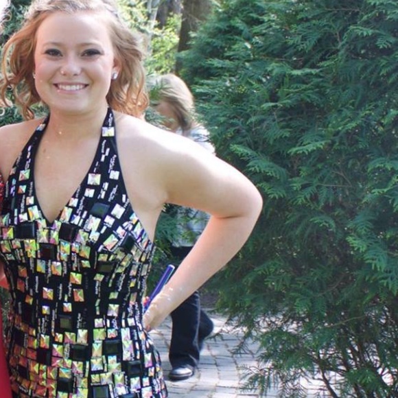 Prom Dress - Picture 3 of 7